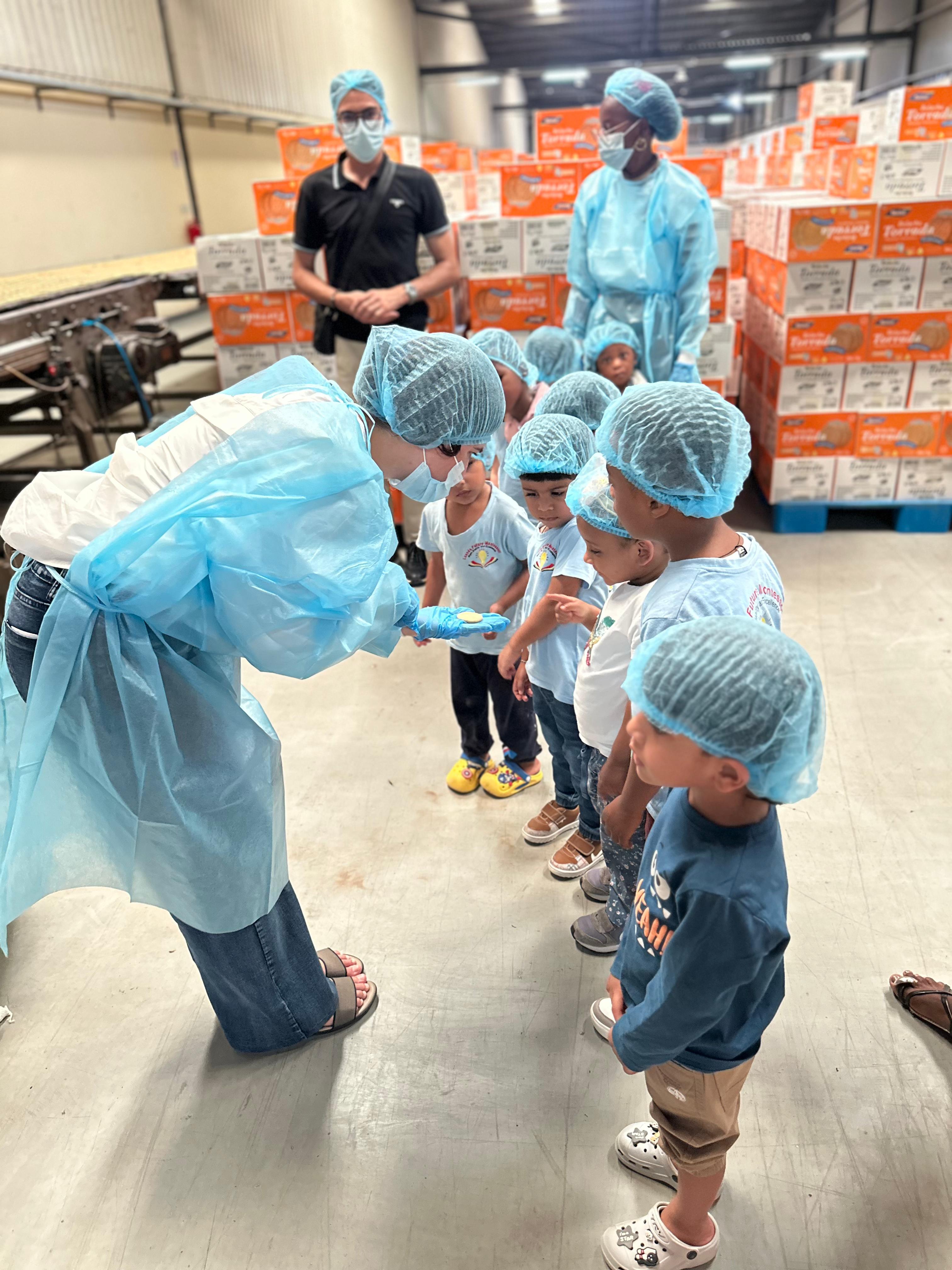 Passeio Escolar à Fábrica 2025 - Foto 4